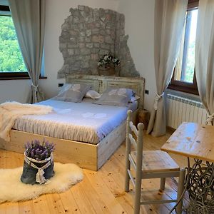 Camera con letto king size